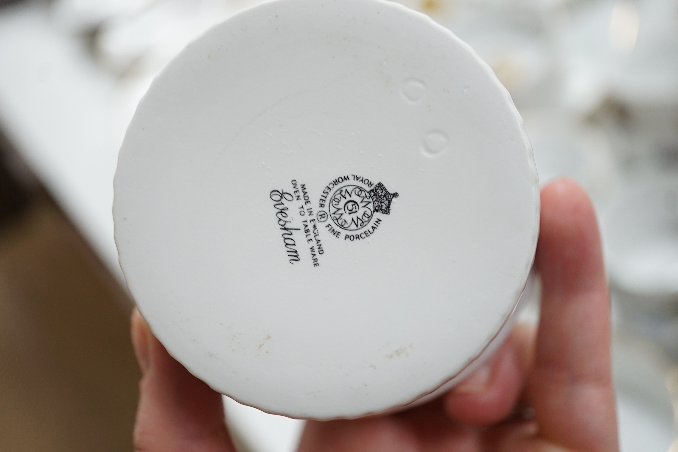 A Royal Worcester Evesham pattern service